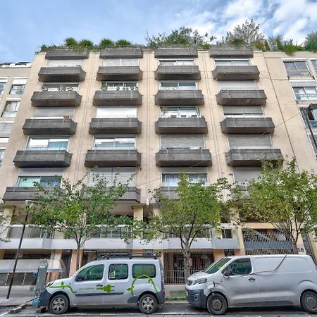 Lumineux Balcon Apartman *
